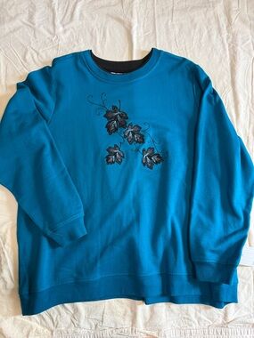 Breckenridge women’s 2x Teal Blue Embroidered Leaf Sweatshirt